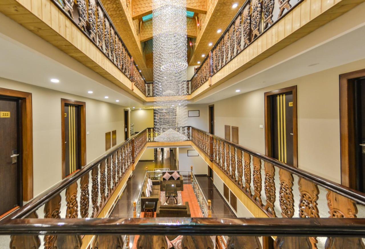 Royal Hillton Pahalgam Hotel Exterior photo