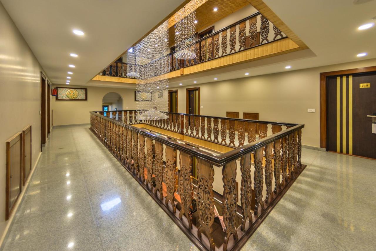 Royal Hillton Pahalgam Hotel Exterior photo