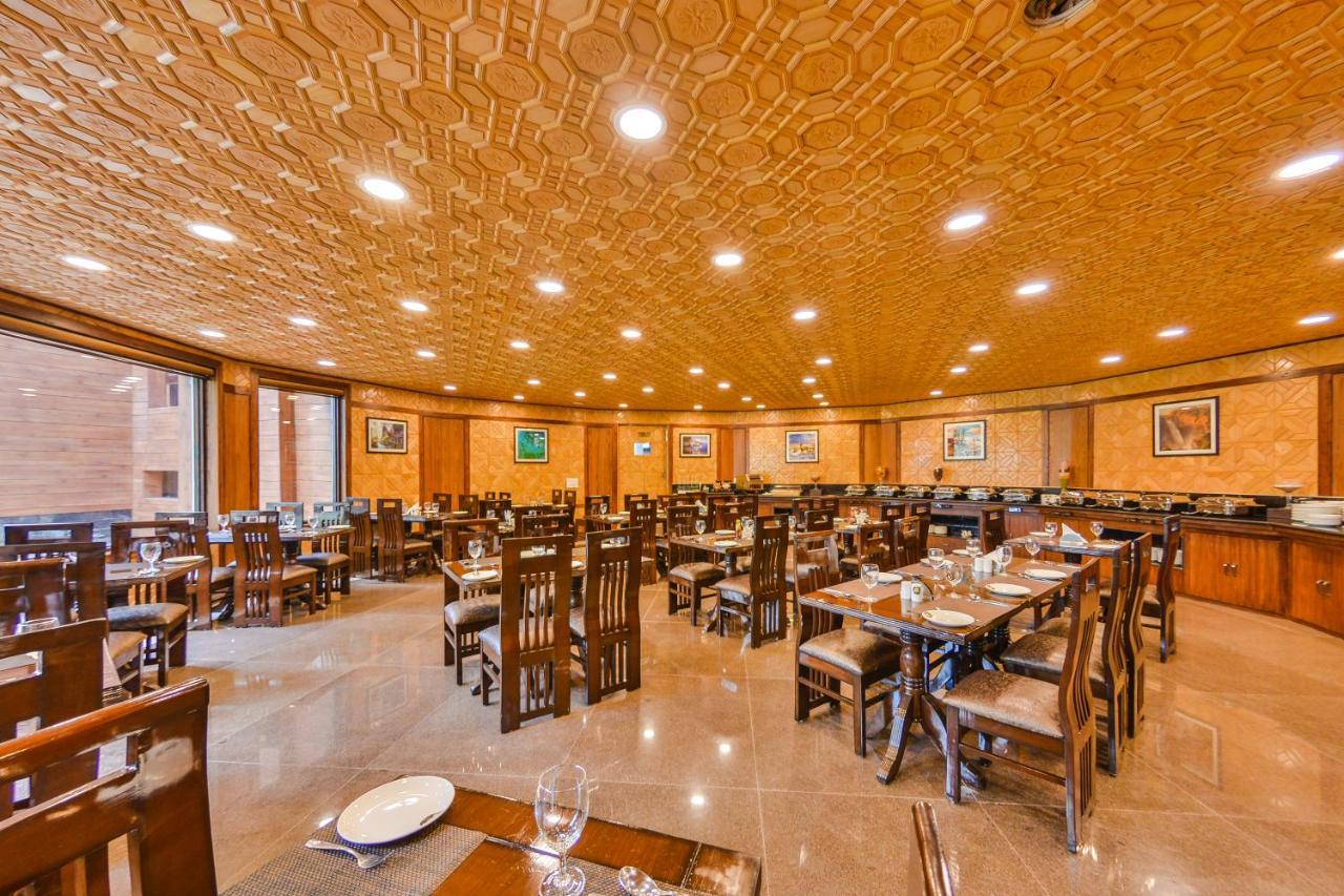 Royal Hillton Pahalgam Hotel Exterior photo