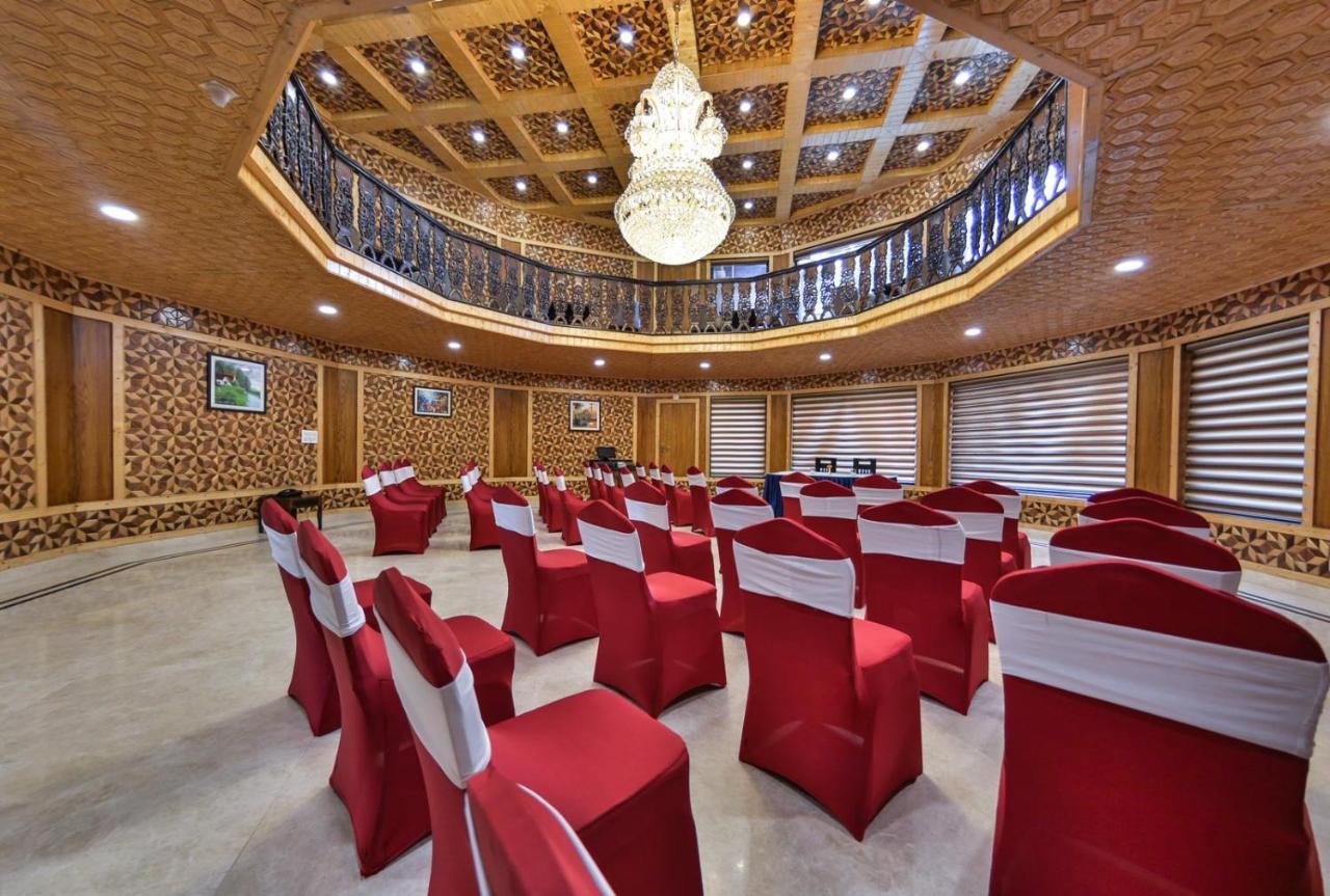 Royal Hillton Pahalgam Hotel Exterior photo